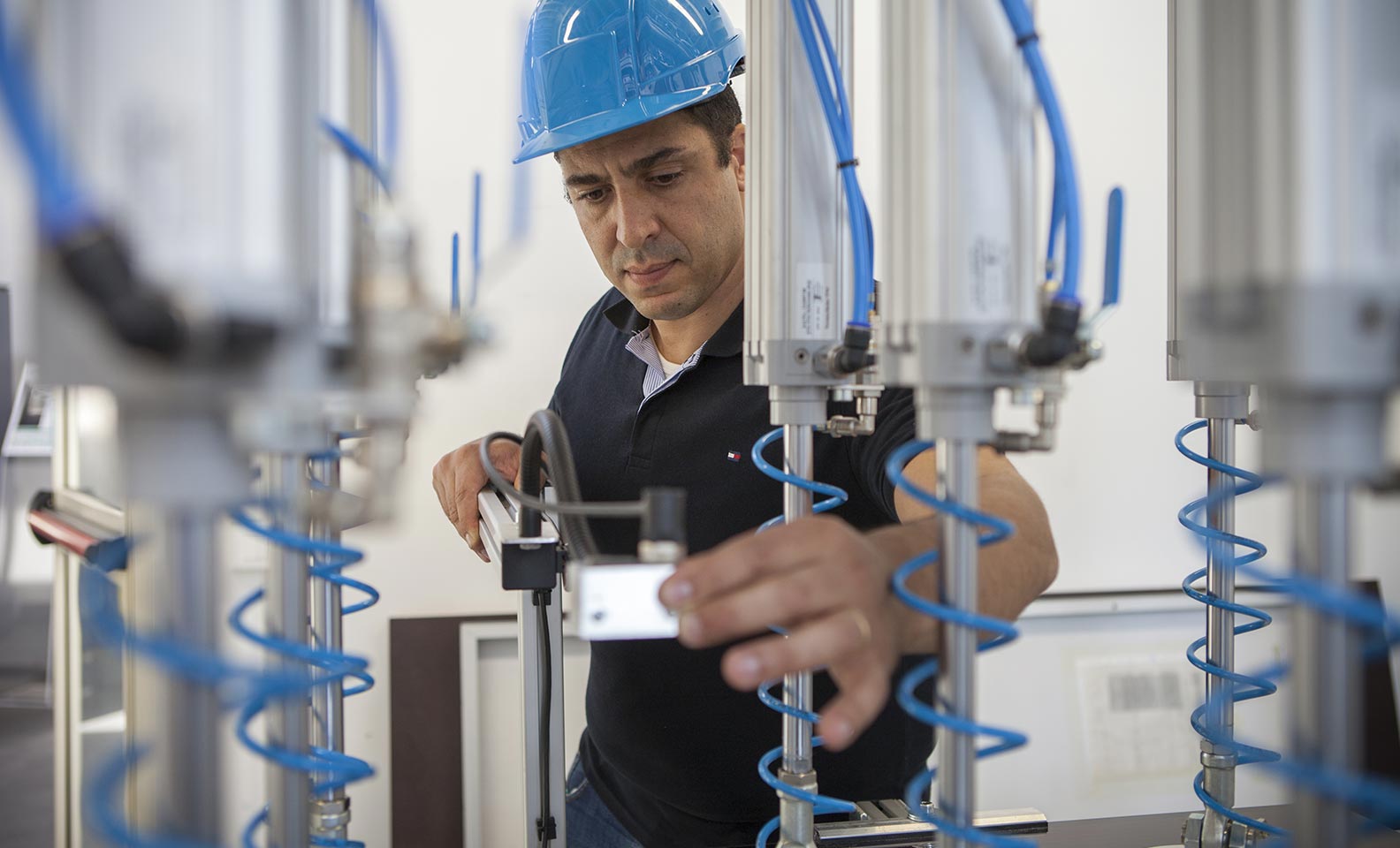 El hombre en el laboratorio